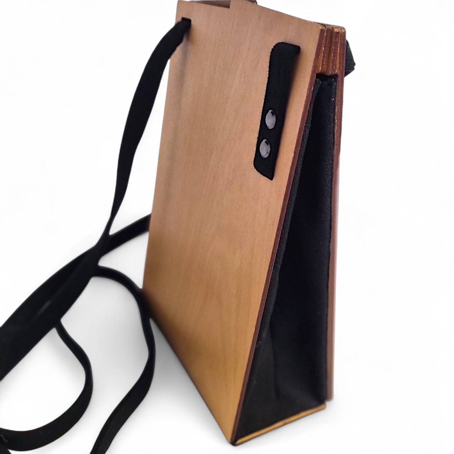 Sasafrass - Portrait Cross Body Bag