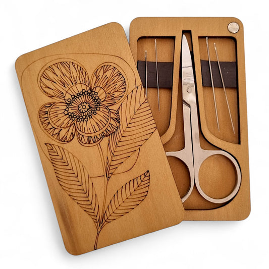 50's Flower Needle Case
